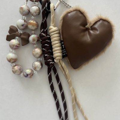 Bijou de Sac CŒUR Cuir et Fourrure