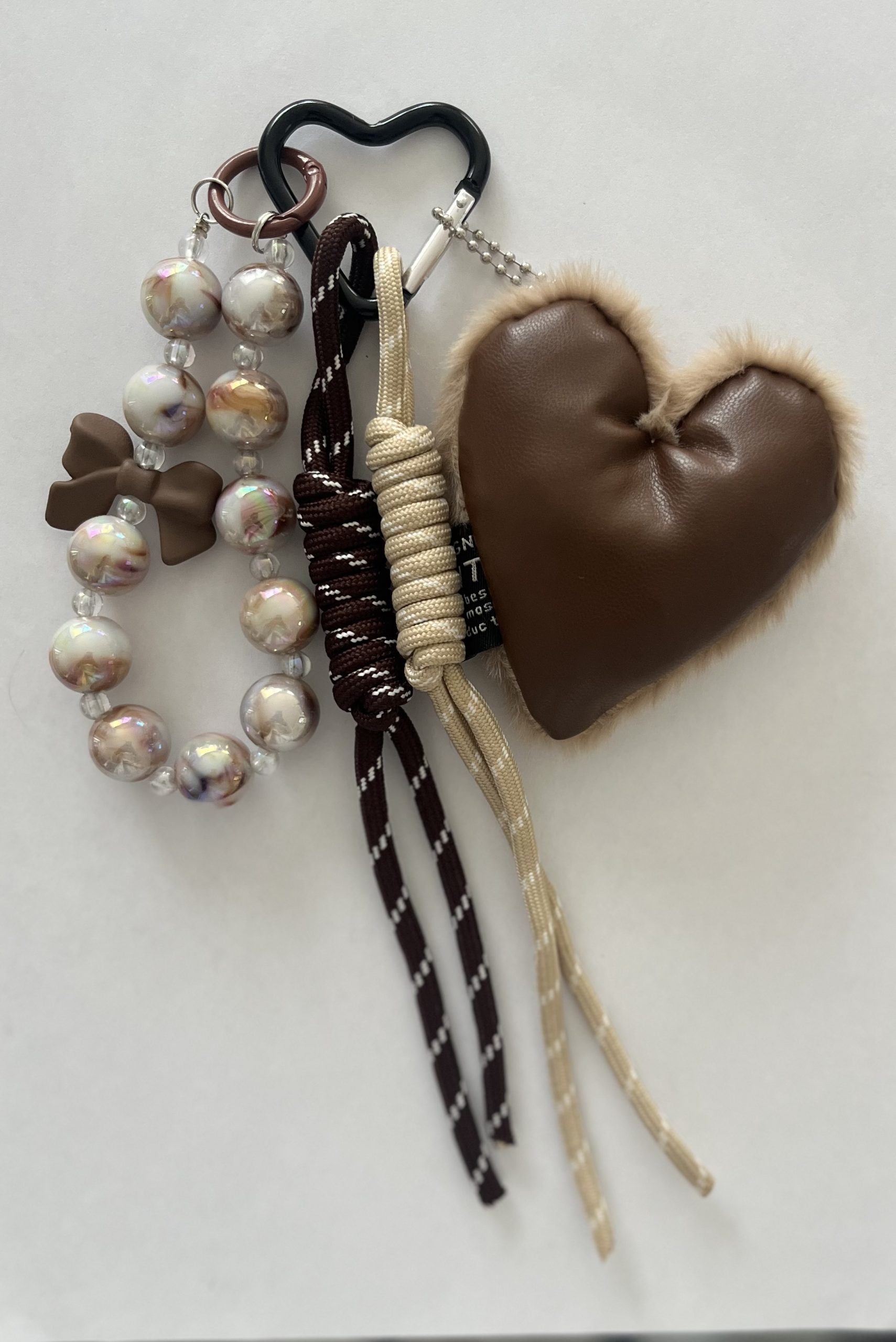 Bijou de Sac CŒUR Cuir et Fourrure
