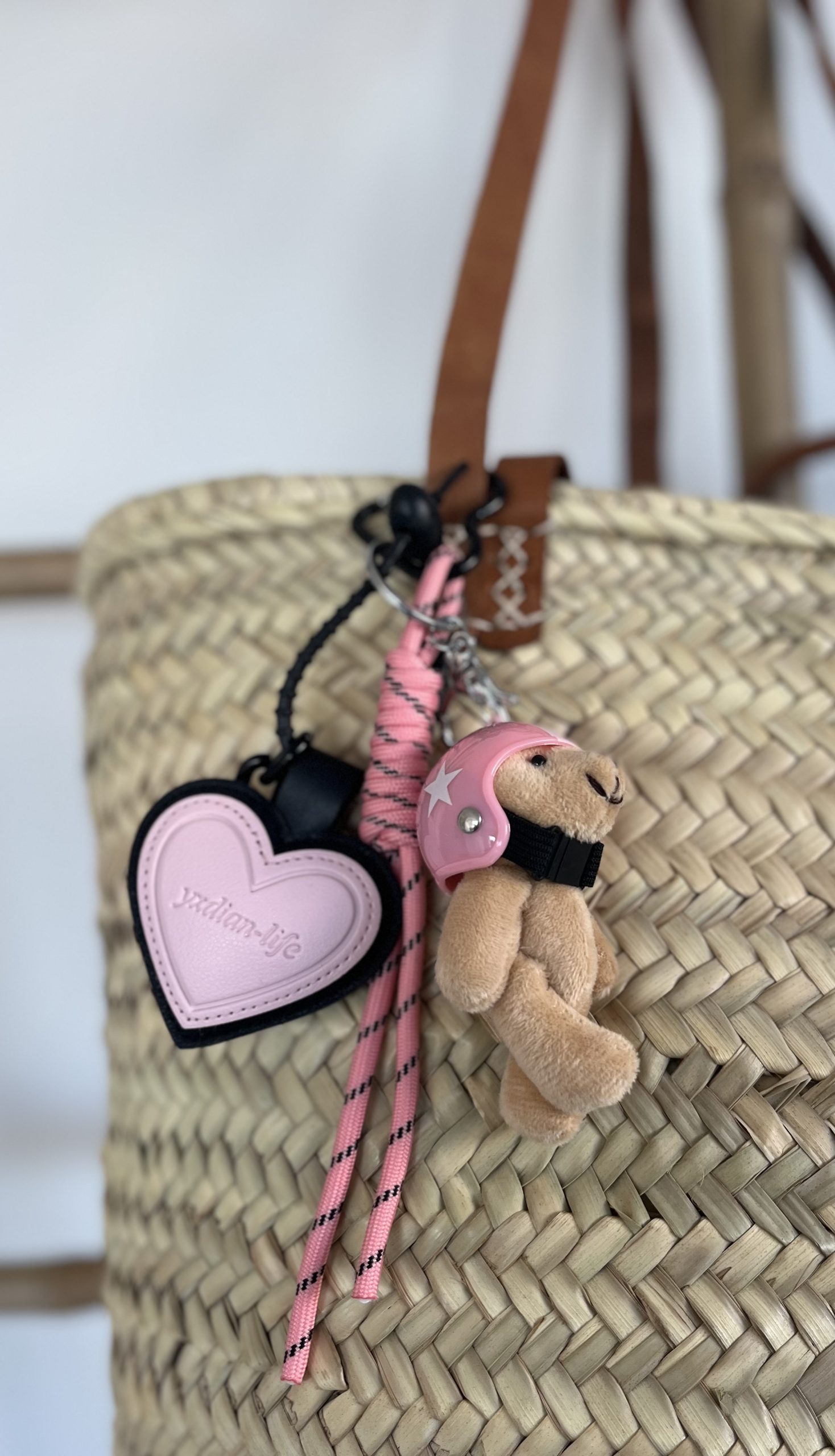 Bijou de Sac OURS CASQUE MOTO – Image 3