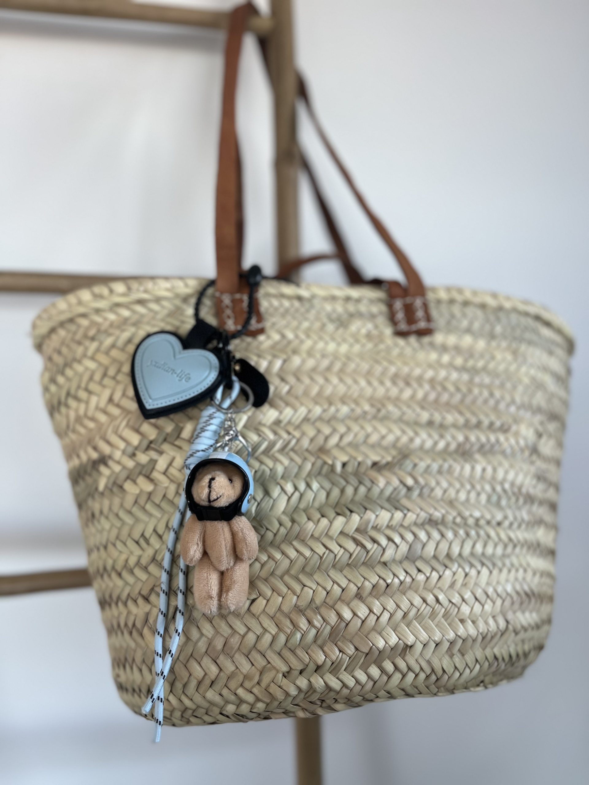 Bijou de Sac OURS CASQUE MOTO – Image 4