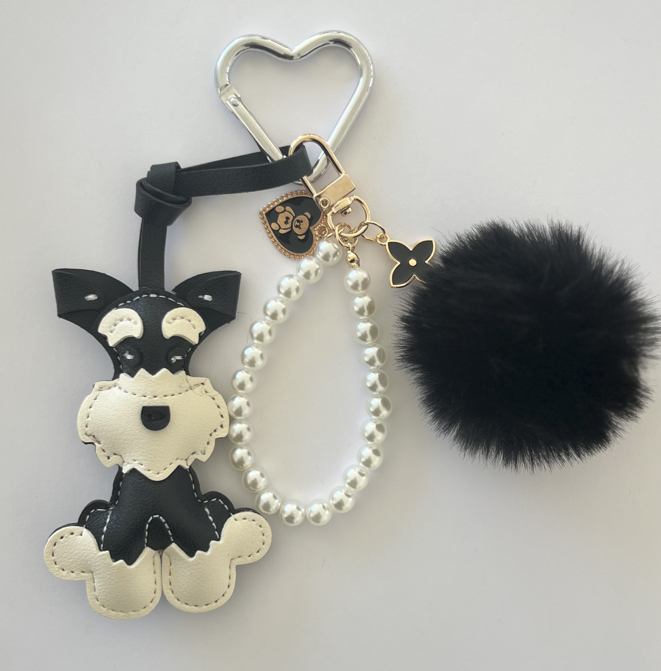 Bijou de Sac CHIEN Pompon & Perles