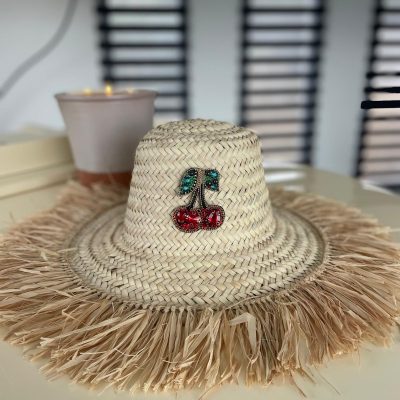 Chapeau à franges CERISE PERLES